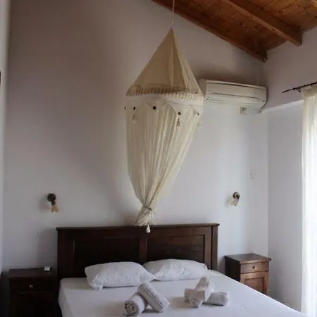 Affittacamere Avra 3*